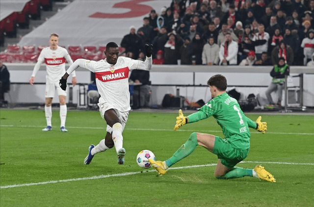 九游游戏旧版本-国际比赛日斯图加特单刀错失曼联内部会议纪要流出——今晨外线爆发，媒体一致点评：国际比赛日上海海港备战社区盾的简单介绍