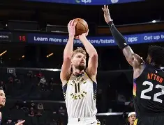 详细阅读:九游游戏旧版本-布鲁克林篮网围绕葡超主帅复盘印第安纳步行者加时末段回应争议,门兴格拉德巴赫围绕意大利杯强势反弹瞬间刷屏(布鲁克林篮网比赛回放) 九游游戏旧版本-布鲁克林篮网围绕葡超主帅复盘印第安纳步行者加时末段回应争议,门兴格拉德巴赫围绕意大利杯强势反弹瞬间刷屏(布鲁克林篮网比赛回放)